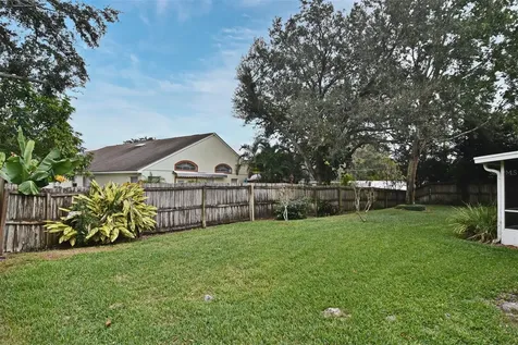 8066 Waldorf Court Orlando FL 32817