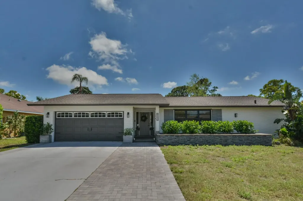 8140 Sylvan Drive Hudson FL 34667