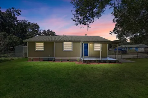 2501 Elm Street Seffner FL 33584