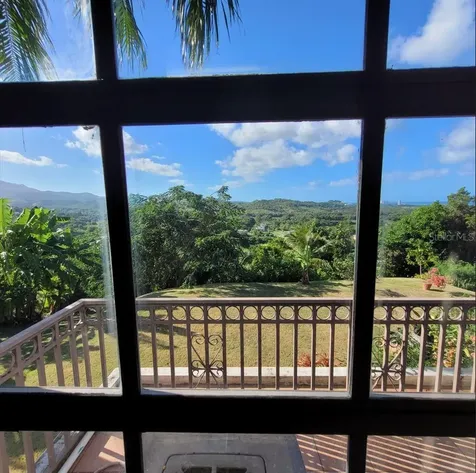 53 Ingenio Street Luquillo PR 00773