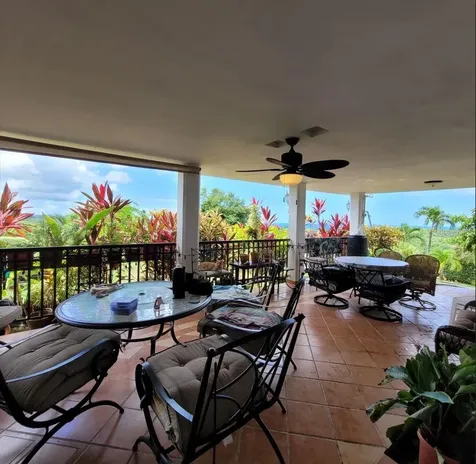 53 Ingenio Street Luquillo PR 00773