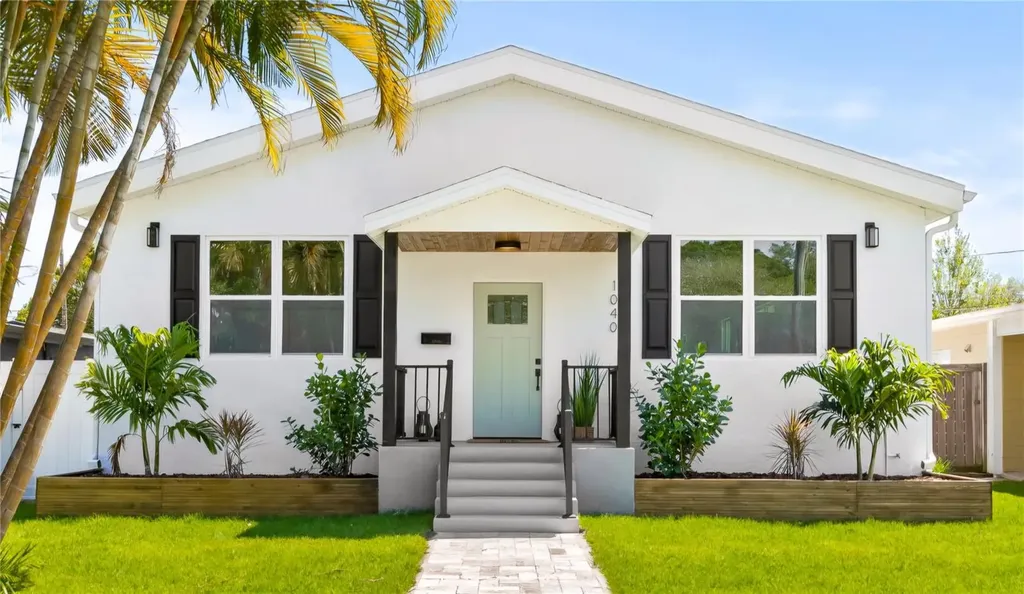 1040 48th Avenue N St Petersburg FL 33703