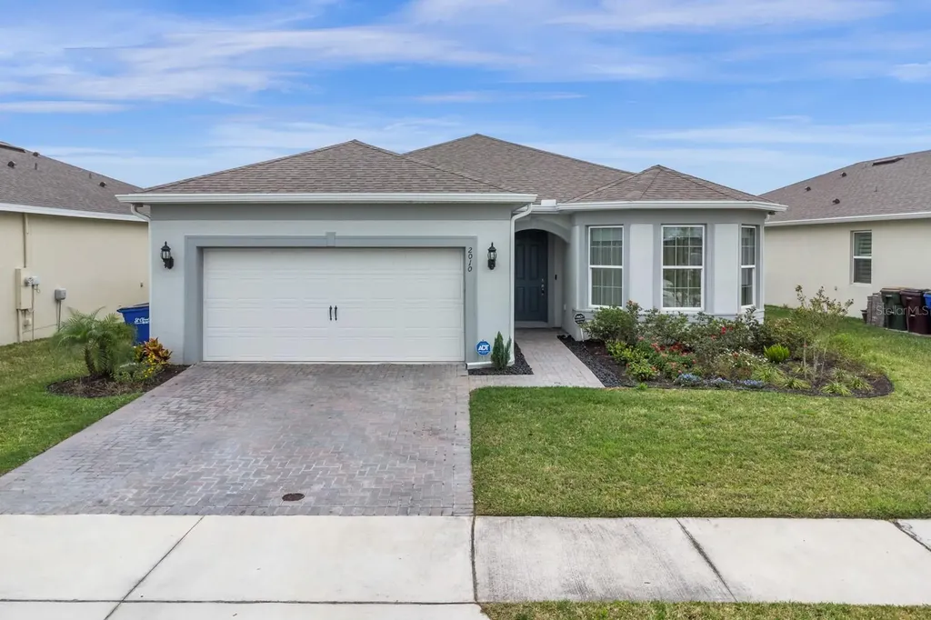 2010 Spring Shower Circle Kissimmee FL 34744