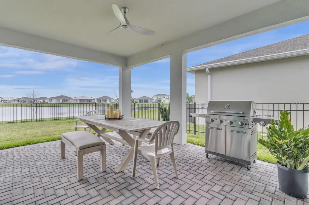 2010 Spring Shower Circle Kissimmee FL 34744