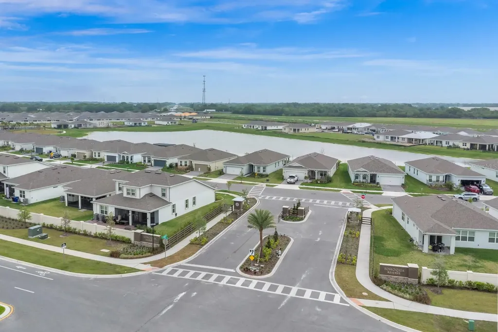 2010 Spring Shower Circle Kissimmee FL 34744