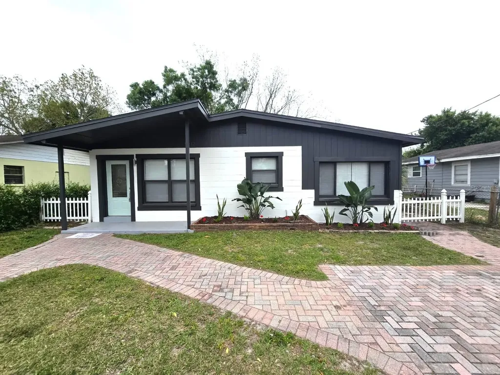 5217 E 20th Avenue Tampa FL 33619