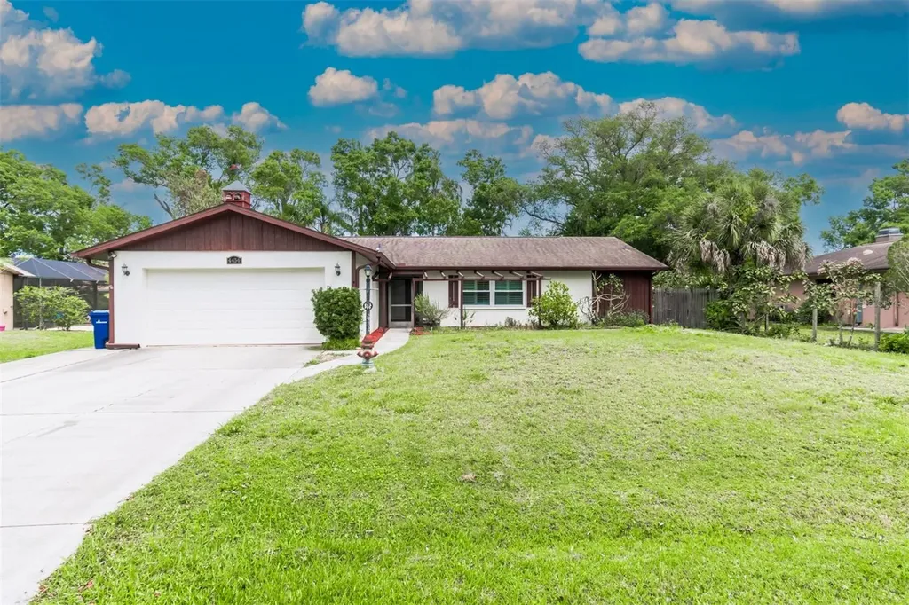4454 Meadow Creek Circle Sarasota FL 34233