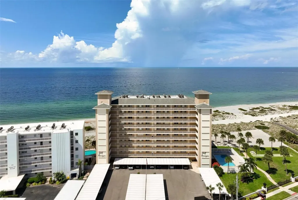 555 The Esplanade N Venice FL 34285