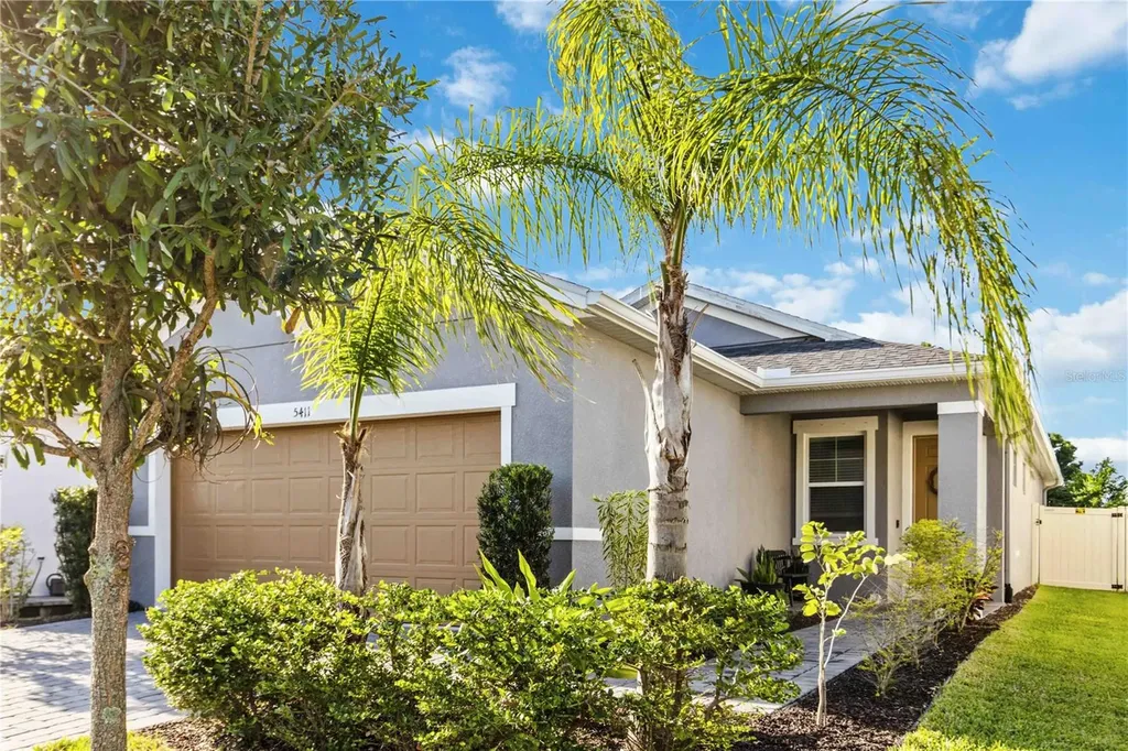5411 Los Robles Court Palmetto FL 34221