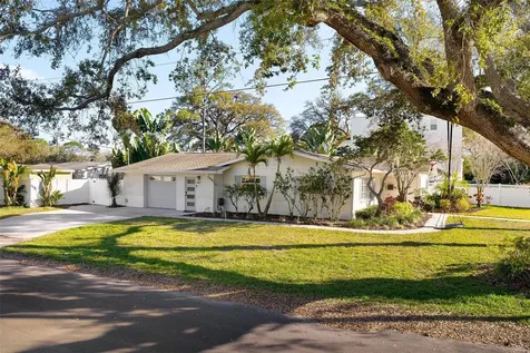 3302 S Omar Avenue Tampa FL 33629
