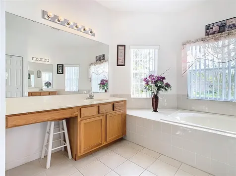 2822 Sweetspire Circle Kissimmee FL 34746