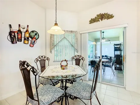 2822 Sweetspire Circle Kissimmee FL 34746