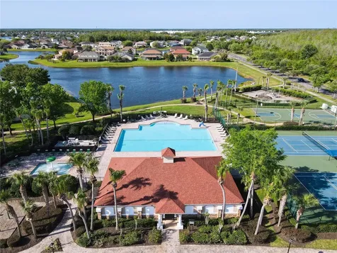2822 Sweetspire Circle Kissimmee FL 34746