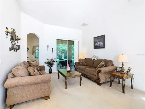2822 Sweetspire Circle Kissimmee FL 34746