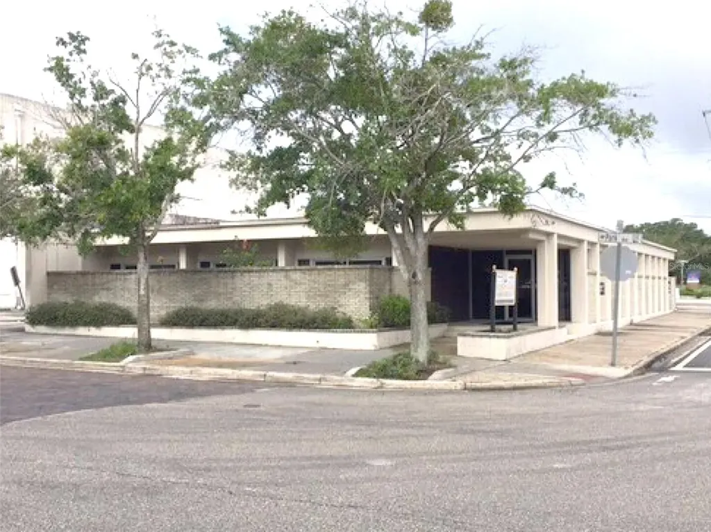230 N Park Avenue Sanford FL 32771