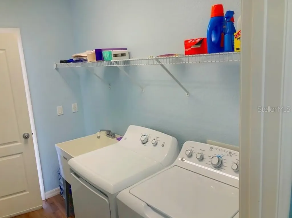 1211 Hot Springs Point Englewood FL 34223