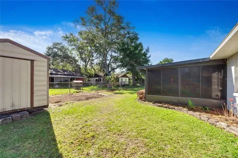 2206 N Warnell Street Plant City FL 33563