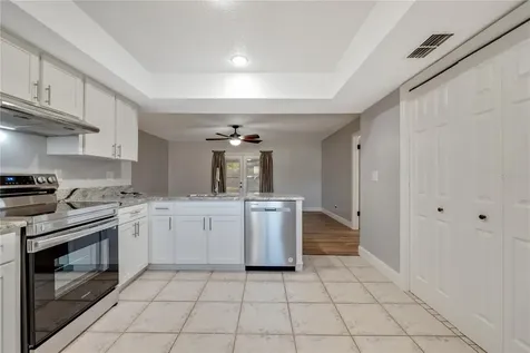 2206 N Warnell Street Plant City FL 33563