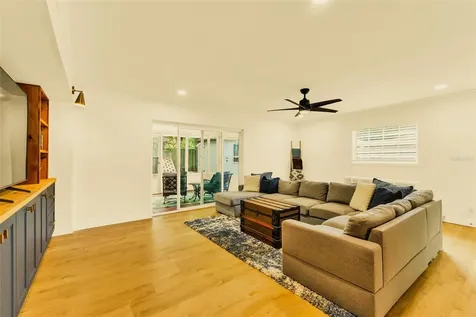 2918 W Elrod Avenue Tampa FL 33611