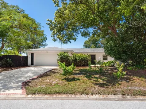 2210 Alpine Avenue Sarasota FL 34239