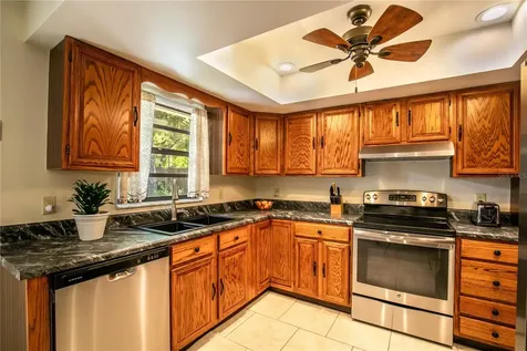 25114 Quaker Ridge Avenue Sorrento FL 32776