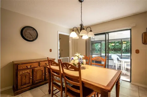 25114 Quaker Ridge Avenue Sorrento FL 32776