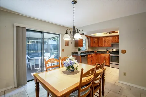 25114 Quaker Ridge Avenue Sorrento FL 32776