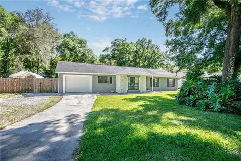 25114 Quaker Ridge Avenue Sorrento FL 32776