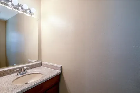25114 Quaker Ridge Avenue Sorrento FL 32776
