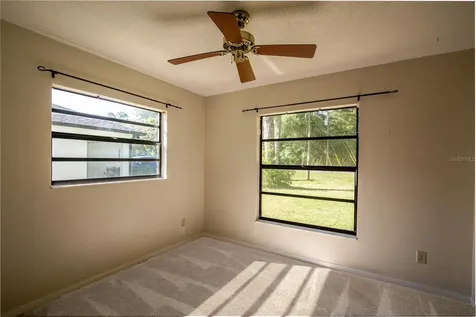 25114 Quaker Ridge Avenue Sorrento FL 32776