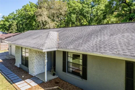 25114 Quaker Ridge Avenue Sorrento FL 32776