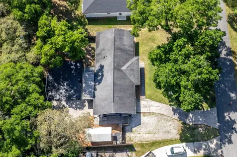 25114 Quaker Ridge Avenue Sorrento FL 32776