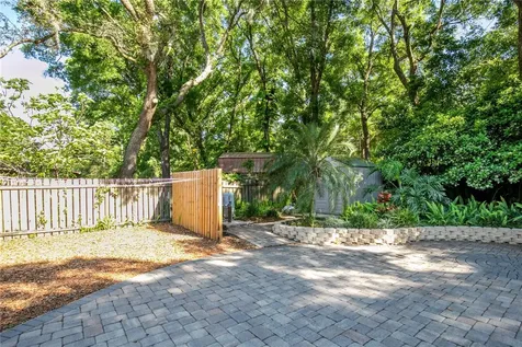 25114 Quaker Ridge Avenue Sorrento FL 32776