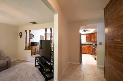 25114 Quaker Ridge Avenue Sorrento FL 32776