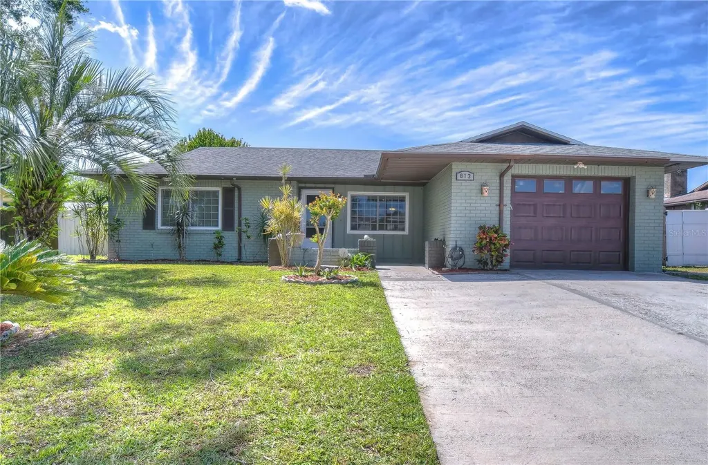 813 Chadsworth Avenue Seffner FL 33584