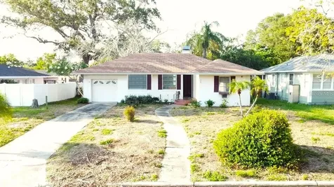 1560 Laura Street Clearwater FL 33755