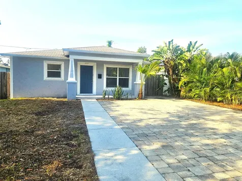 2837 Emerson Avenue S St Petersburg FL 33712