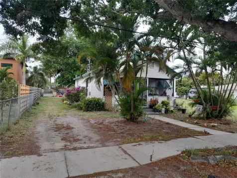 133 N Conrad Avenue Sarasota FL 34237