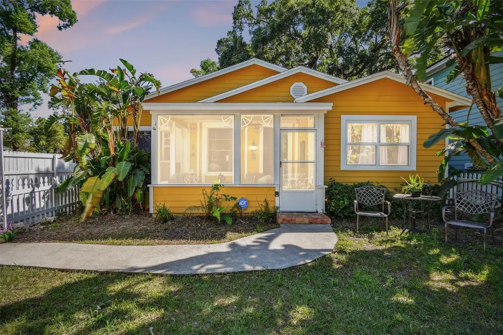 526 Bryn Mawr Street Orlando FL 32804