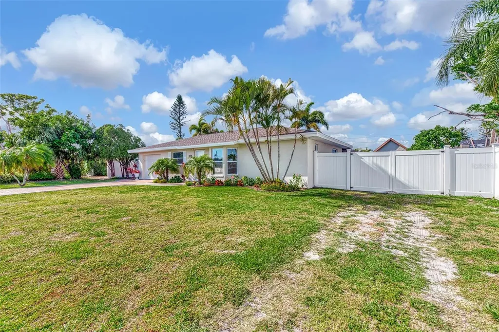 375 Redwood Road Venice FL 34293