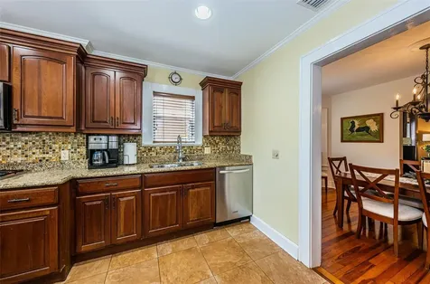 114 19th Avenue NE St Petersburg FL 33704