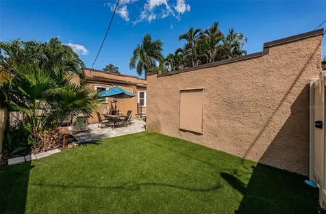 114 19th Avenue NE St Petersburg FL 33704
