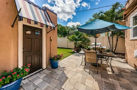 114 19th Avenue NE St Petersburg FL 33704