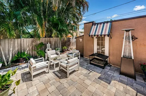 114 19th Avenue NE St Petersburg FL 33704