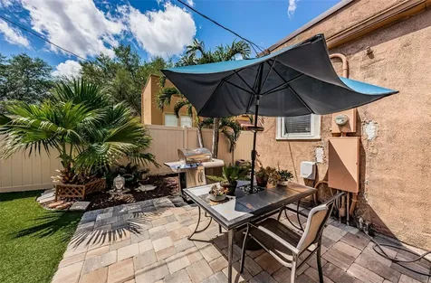 114 19th Avenue NE St Petersburg FL 33704
