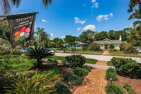 114 19th Avenue NE St Petersburg FL 33704