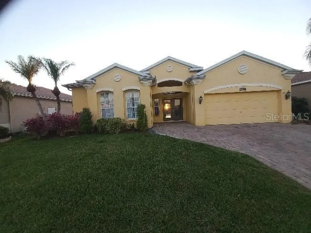 6366 Sturbridge Court Sarasota FL 34238