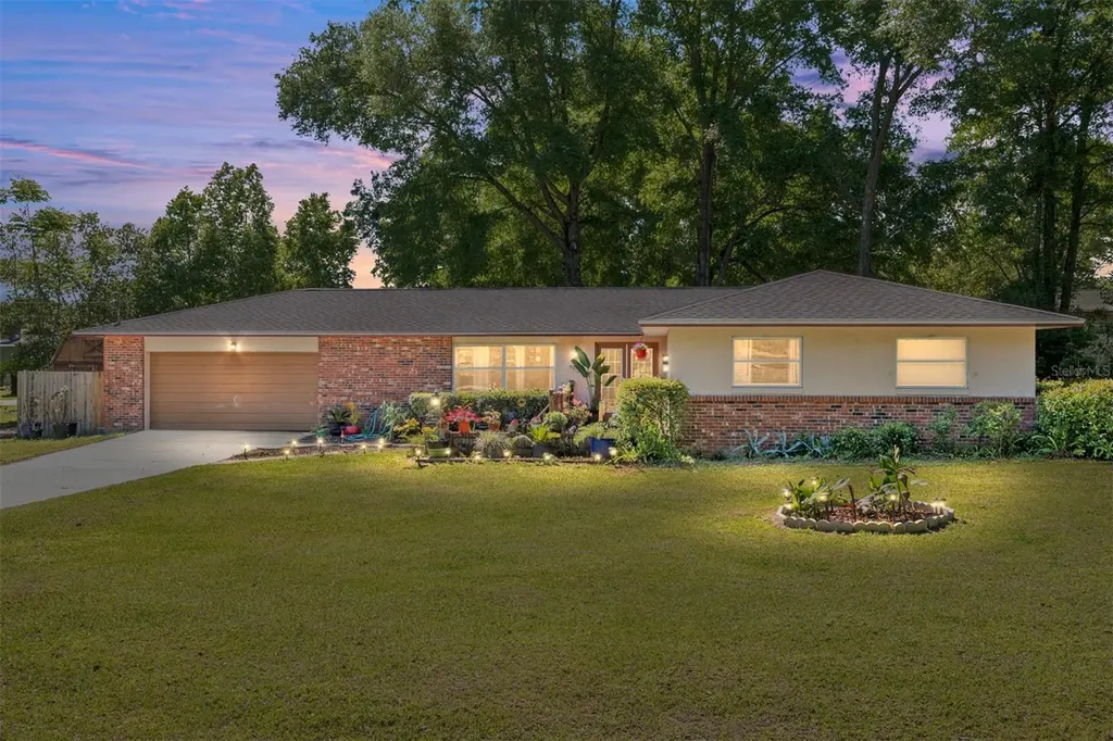 3910 NE 11th Street Ocala FL 34470