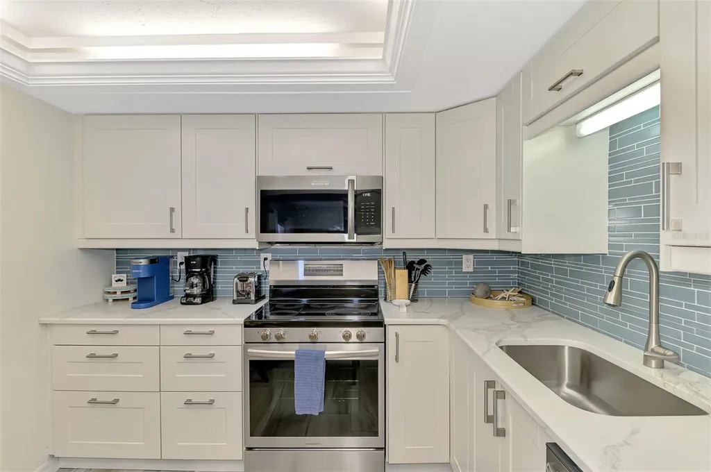 446 Canal Road Sarasota FL 34242