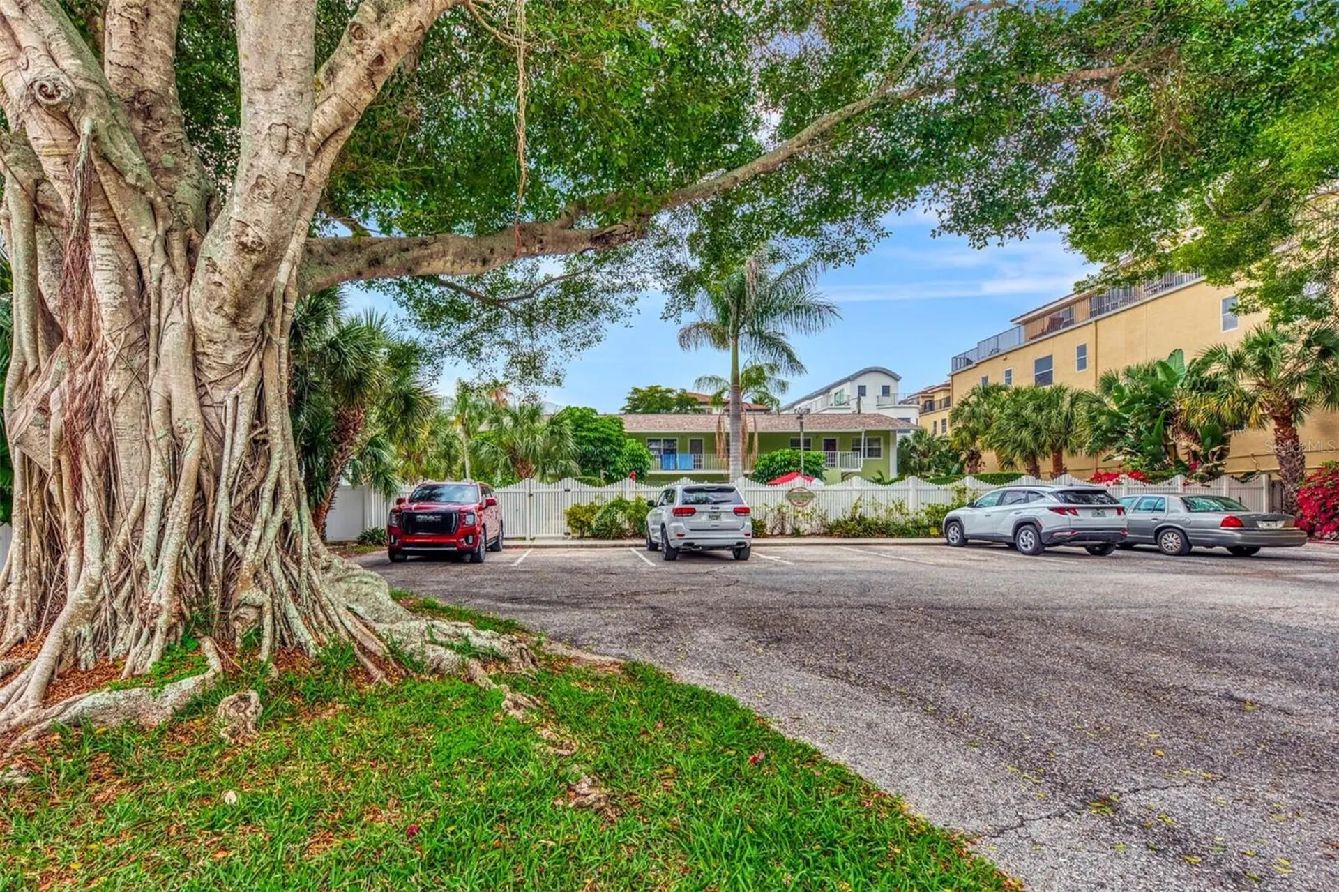 446 Canal Road Sarasota FL 34242